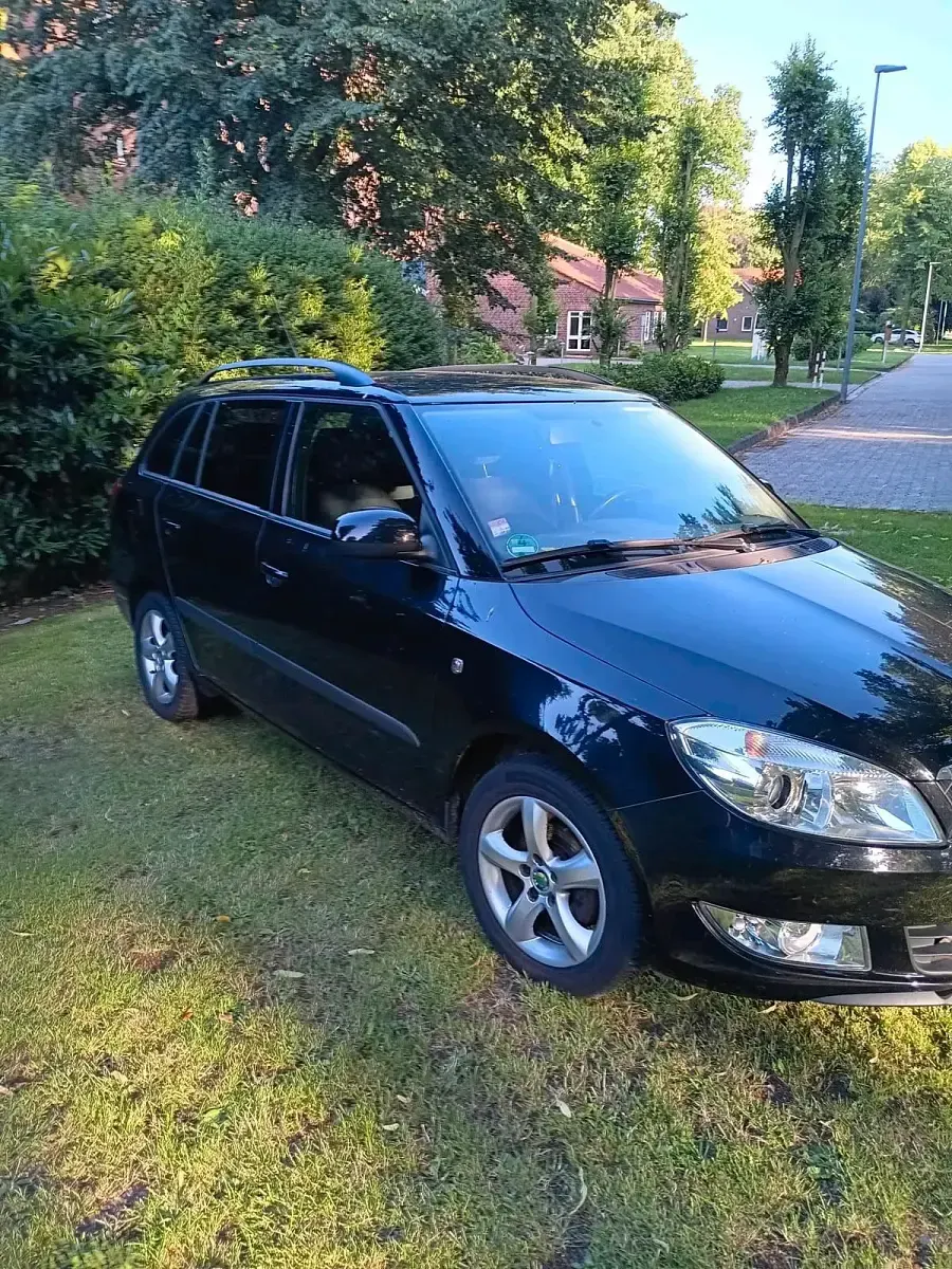 Gebraucht Skoda Fabia 86 PS (63 kW) 2011 Schwarz Kleinwagen