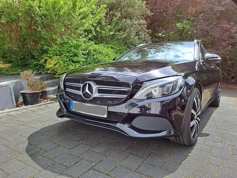 Schwarz Gebraucht 2014 Mercedes C220 Avantgarde Kombi | 16.950 € (Fairer Preis) - Bild 1/4