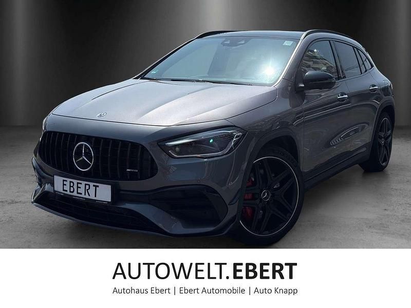 Mountaingrau Gebraucht 2022 Mercedes GLA45 AMG AMG SUV | 61.880 € (Teuer) - Bild 1/4