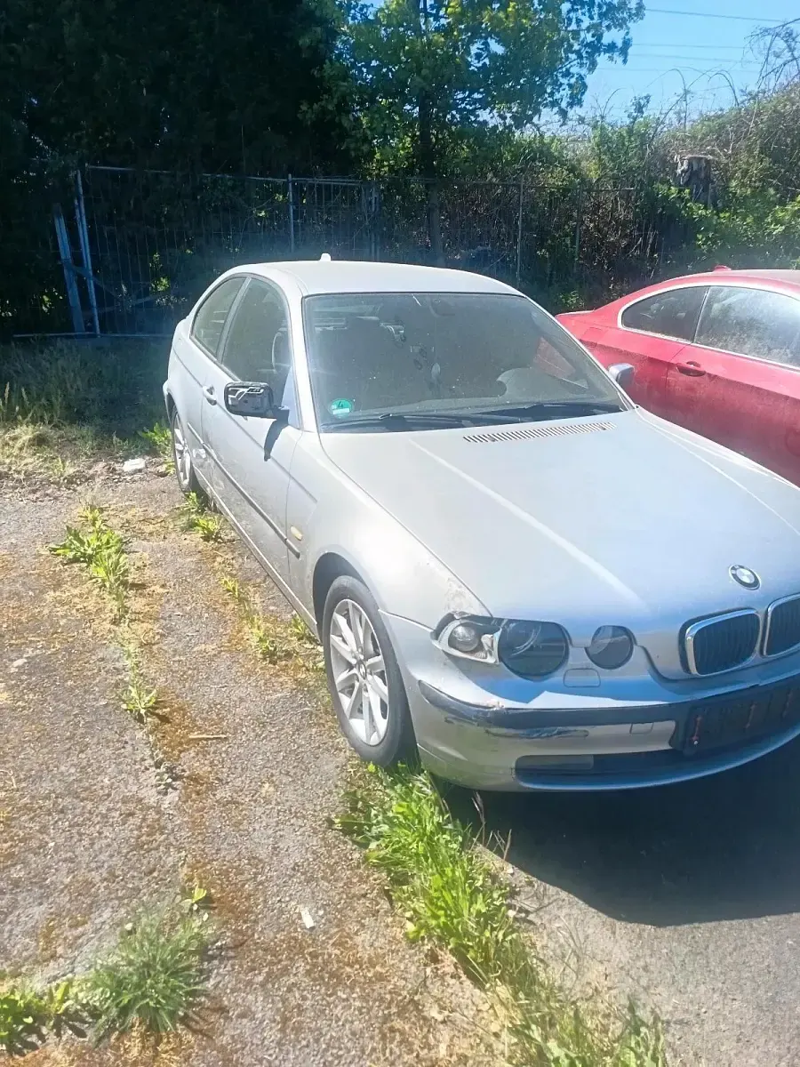Gebraucht BMW 318 116 PS (85 kW) 2003 Silber Coupé