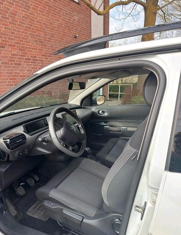 Gebraucht Citroën C4 Cactus 82 PS (60 kW) 2015 Weiß Kleinwagen