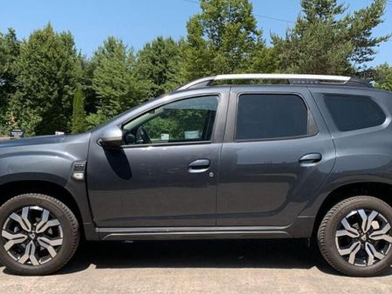 Gebraucht Dacia Duster Prestige 150 PS (110 kW) 2022 Grau SUV