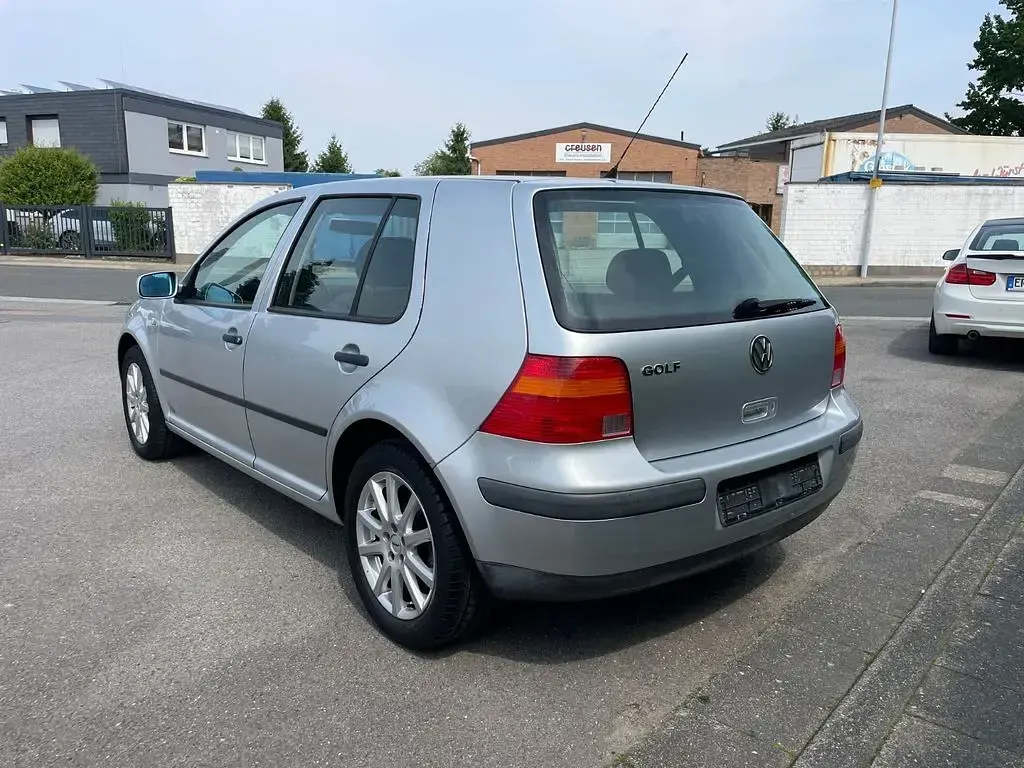Gebraucht VW Golf III Comfortline 75 PS (55 kW) 1999 Silber Limousine