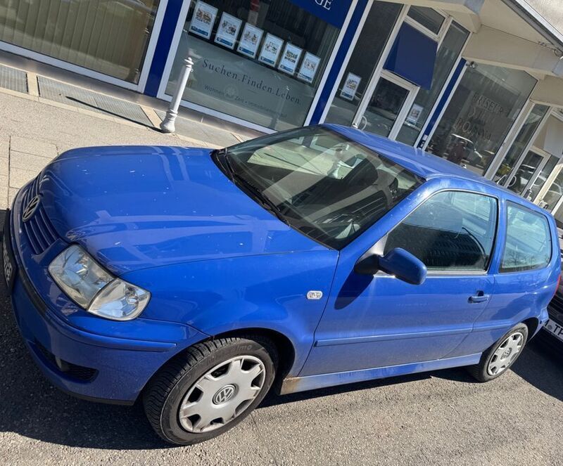 Blau Gebraucht 2001 VW Polo Edition Limousine | 599 € (Fairer Preis) - Bild 1/4