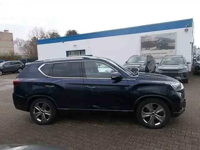 Gebraucht SsangYong Rexton Sapphire 203 PS (149 kW) 2021 Blau SUV