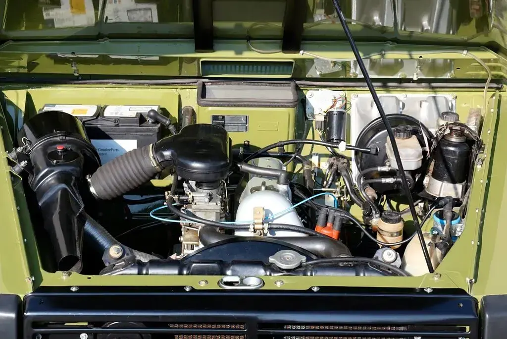 Gebraucht Mercedes 230 90 PS (66 kW) 1980 Grün Cabrio
