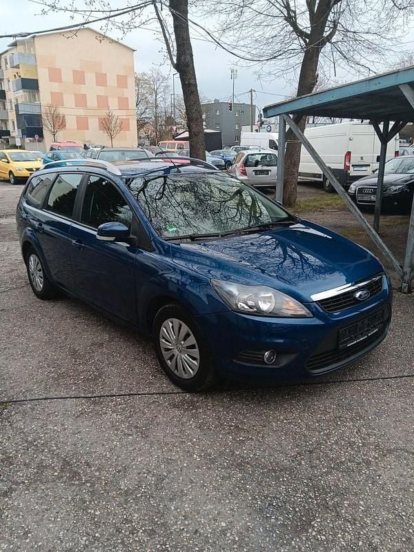Gebraucht Ford Focus Sport 125 PS (91 kW) 2010 Blau Kombi