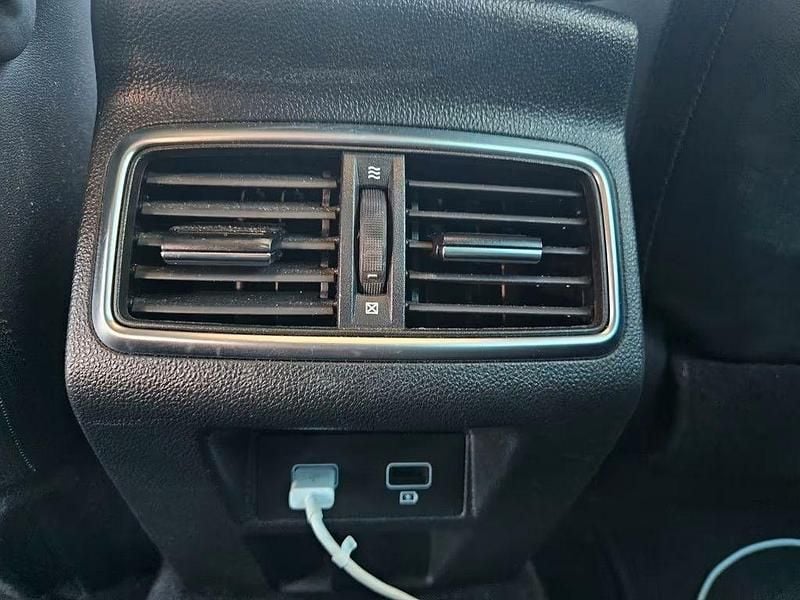 Gebraucht Renault Megane E-Tech Techno 158 PS (116 kW) 2021 Schwarz Limousine