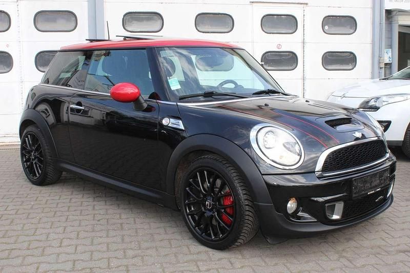 Gebraucht Mini John Cooper Works 211 PS (155 kW) 2011 Midnight black Kleinwagen