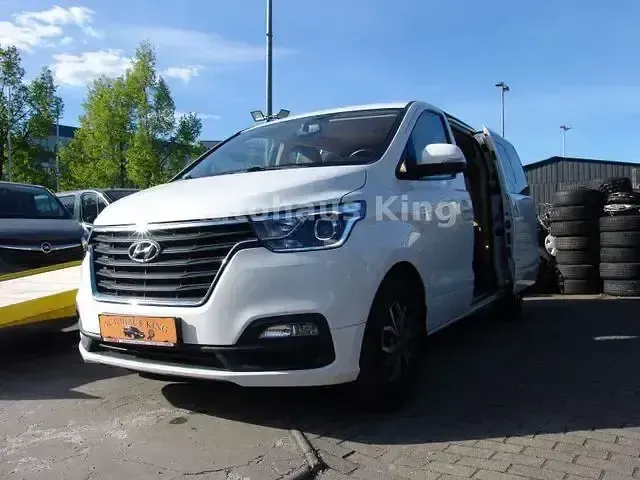 Gebraucht Hyundai H-1 Premium 170 PS (125 kW) 2020 Weiß Van / Kleinbus