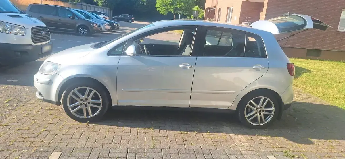 Gebraucht VW Golf Plus Cross 122 PS (89 kW) 2005 Silber Kleinwagen