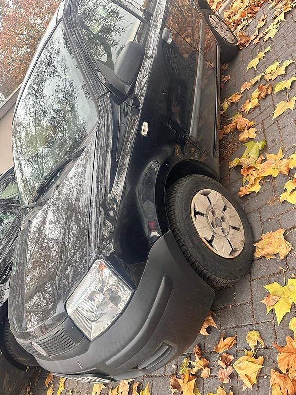 Schwarz Gebraucht 2009 Fiat Panda Kleinwagen | 999 € (Guter Preis) - Bild 1/4