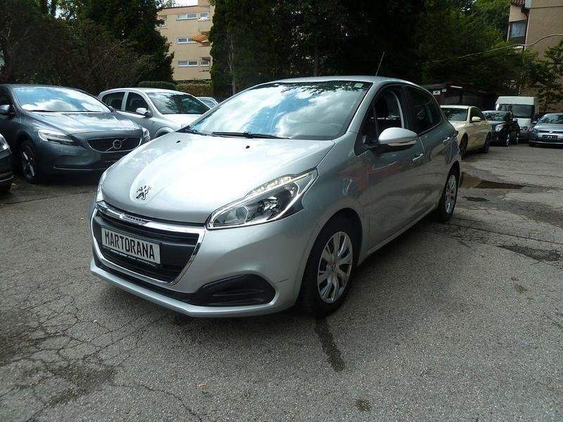 Silber Gebraucht 2017 Peugeot 208 Active Kleinwagen | 8.800 € (Fairer Preis) - Bild 1/4