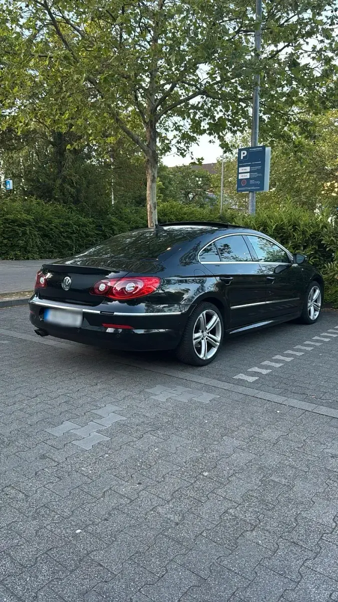 Gebraucht VW Passat R-line 140 PS (102 kW) 2011 Schwarz Limousine