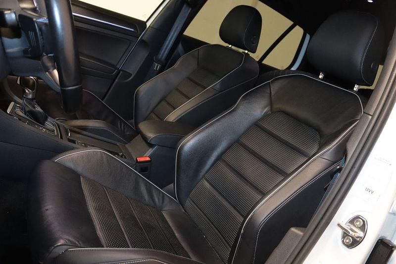 Gebraucht VW Golf VII Edition 204 PS (150 kW) 2020 Weiß Limousine