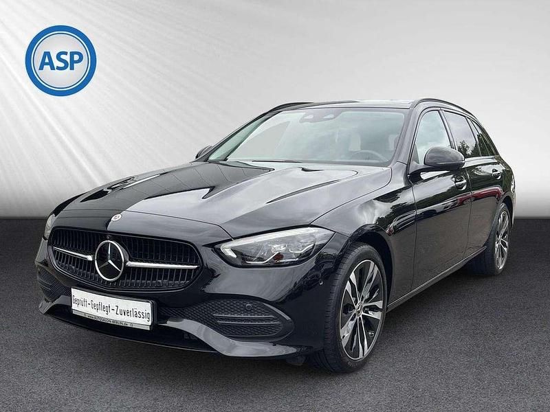 Schwarz (obsidianschwarz metalliclack) Gebraucht 2022 Mercedes C300e Avantgarde Kombi | 35.900 € (Fairer Preis) - Bild 1/4