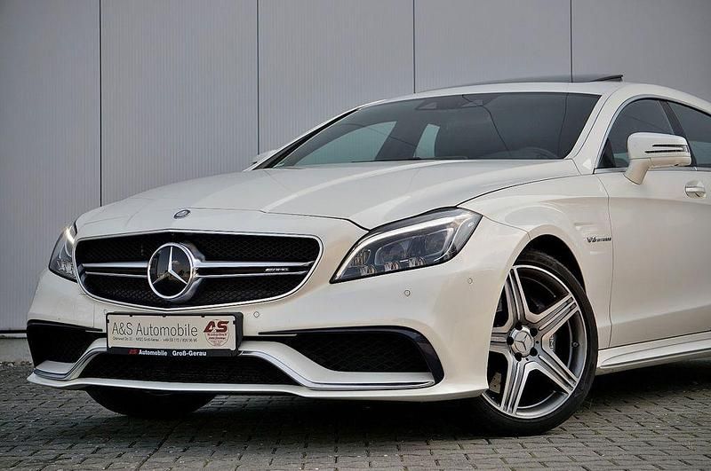 Weiß Gebraucht 2016 Mercedes CLS63 AMG AMG Limousine | 42.990 € - Bild 1/4