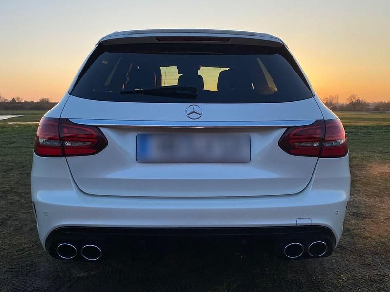 Gebraucht Mercedes C43 AMG AMG 390 PS (286 kW) 2018 Weiß Kombi