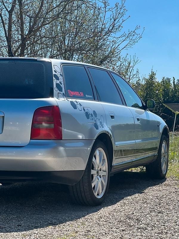 Second-hand Audi A4 101 CP (74 kW) 1998 Argintiu Break