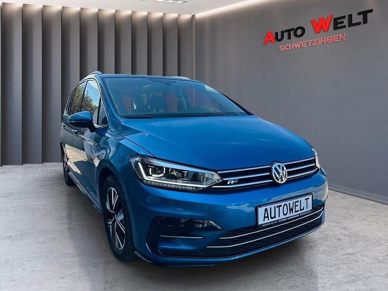 Blau Gebraucht 2020 VW Touran R-line Van / Kleinbus | 29.990 € (Fairer Preis) - Bild 1/4