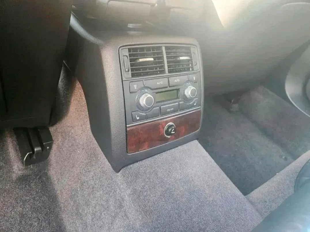 Second-hand Audi A8 350 CP (257 kW) 2008 Gri Berlinǎ