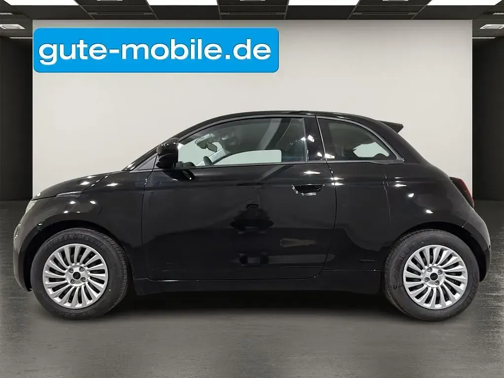 Neu Fiat 500e 86 kW (118 PS) 2026 Schwarz Limousine