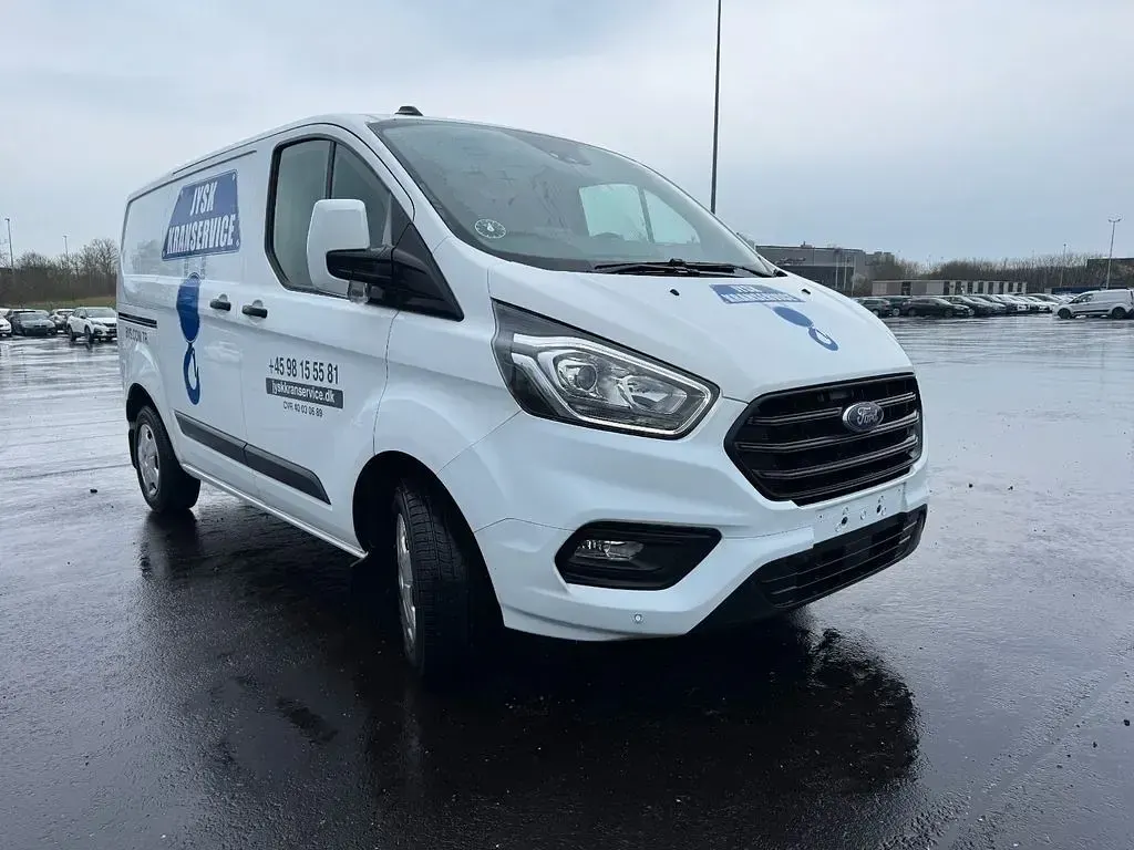 Gebraucht Ford Transit Custom 170 PS (125 kW) 2022 Weiß Van / Kleinbus