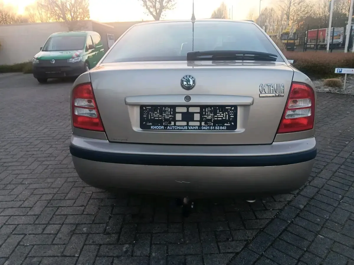 Gebraucht Skoda Octavia 101 PS (74 kW) 2004 Gelb Limousine