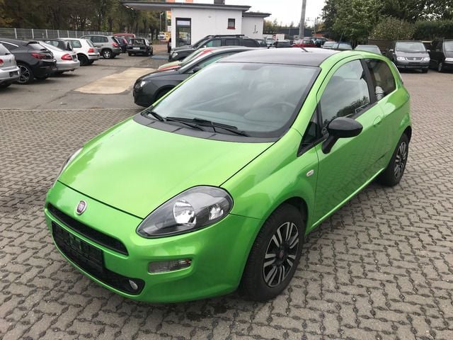 Grün Gebraucht 2013 Fiat Punto Kleinwagen | 4.950 € - Bild 1/4