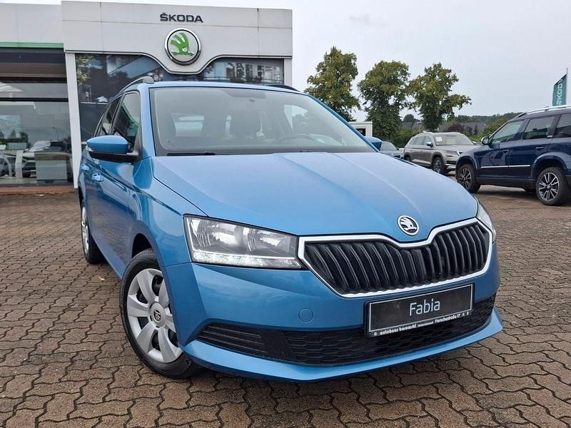Denimblau metallic Gebraucht 2018 Skoda Fabia Cool Plus Kombi | 11.800 € (Teuer) - Bild 1/4