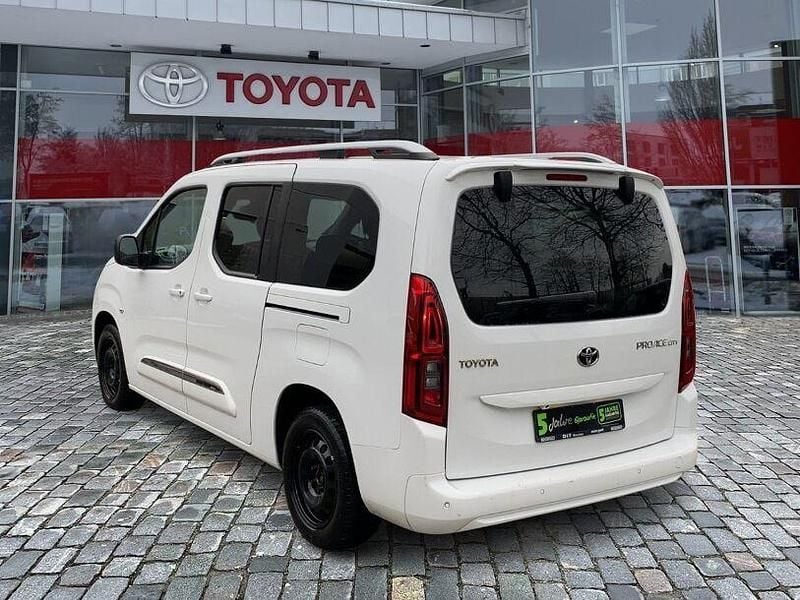 Gebraucht Toyota Proace Verso City 131 PS (96 kW) 2022 Schaumweiß Kombi