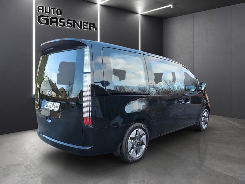 Gebraucht Hyundai Staria Trend 224 PS (164 kW) 2024 Schwarz Van / Kleinbus