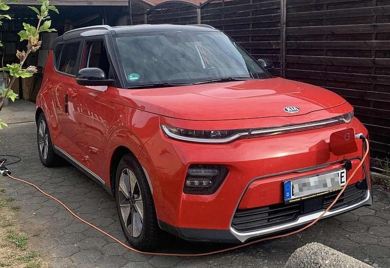 Rot Gebraucht 2020 Kia Soul EV Vision SUV | 18.000 € (Superpreis) - Bild 1/1