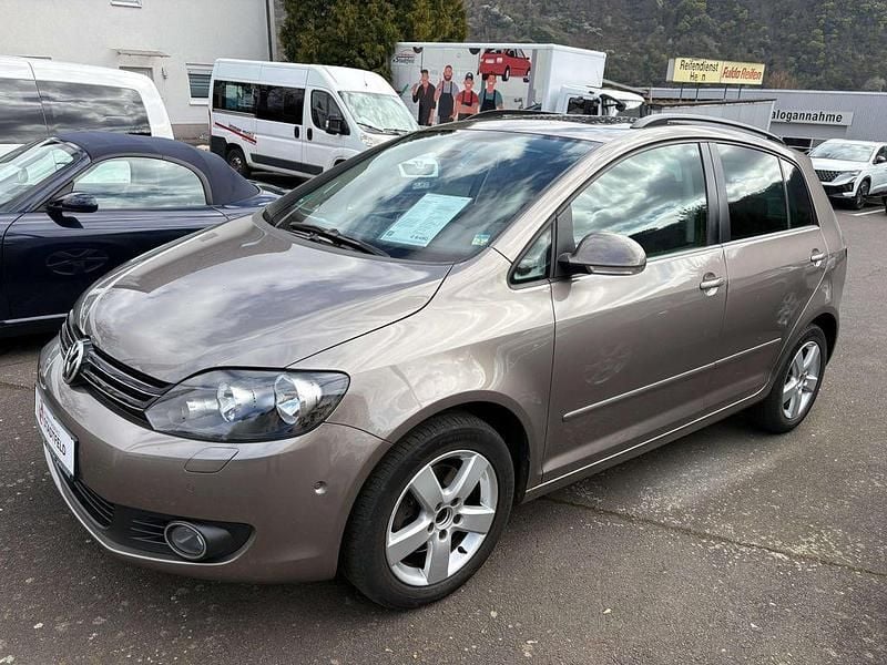 Gebraucht VW Golf VI Team 122 PS (89 kW) 2010 Kaschmirbraun metallic Kleinwagen