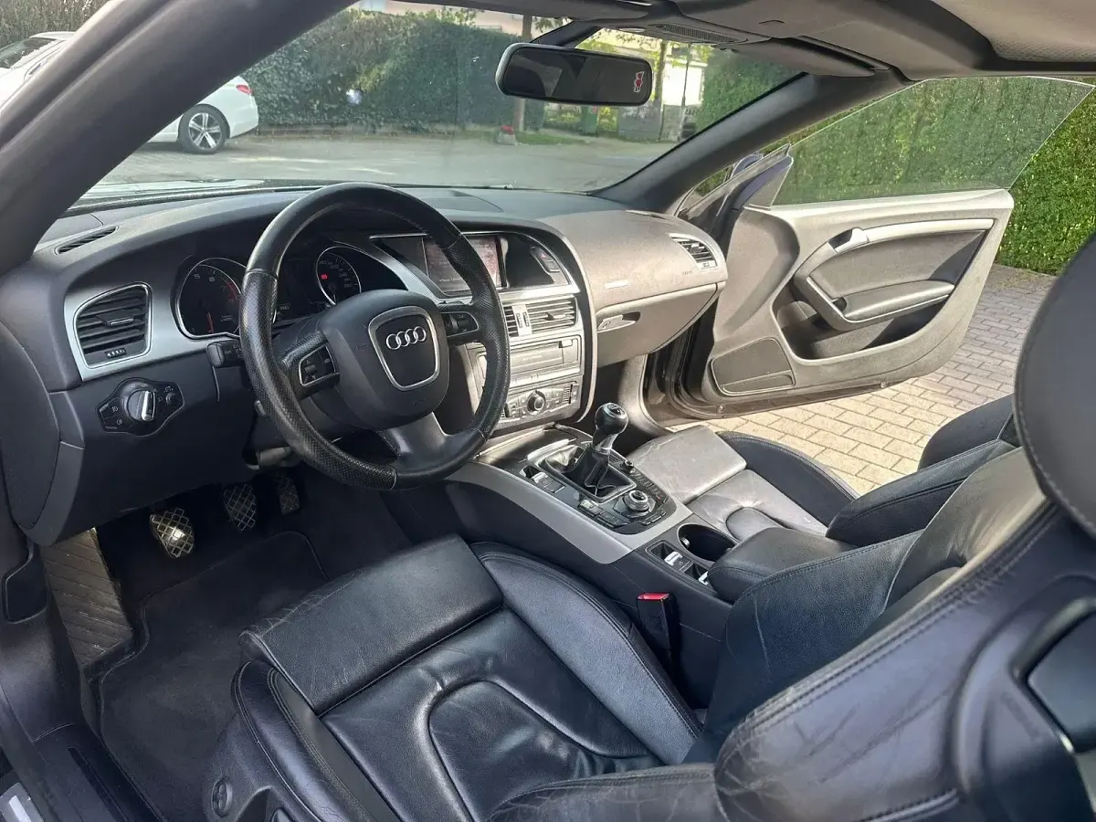 Gebraucht Audi A5 Cabriolet Sport 160 PS (117 kW) 2010 Schwarz Cabrio