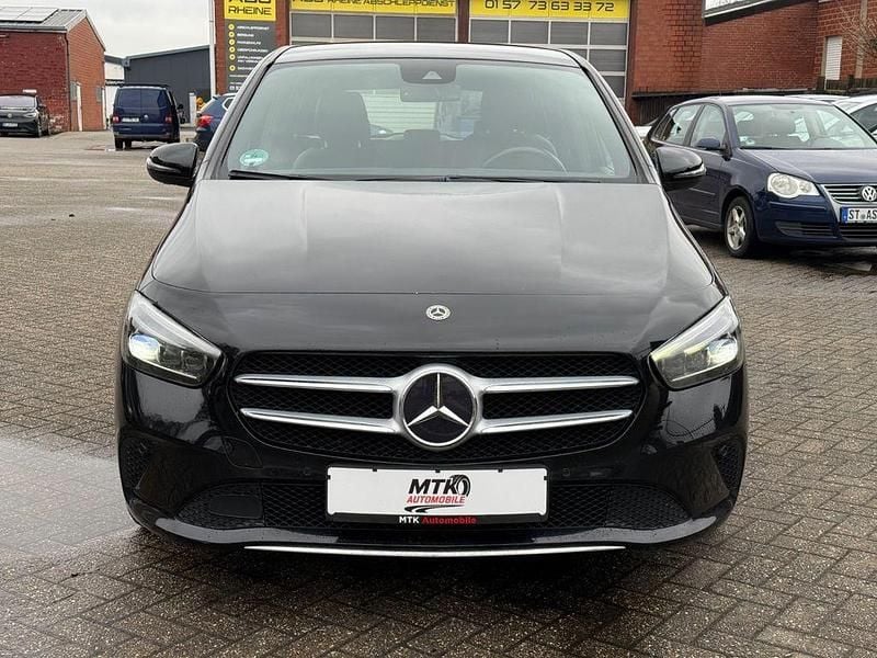 Gebraucht Mercedes B220 190 PS (139 kW) 2020 Schwarz Van / Kleinbus