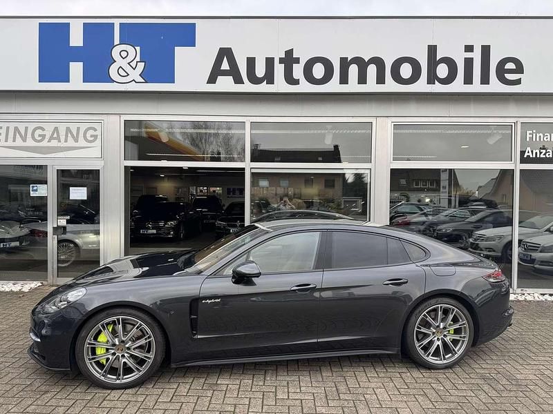 Gebraucht Porsche Panamera 462 PS (339 kW) 2019 Vulkangraumetallic Limousine