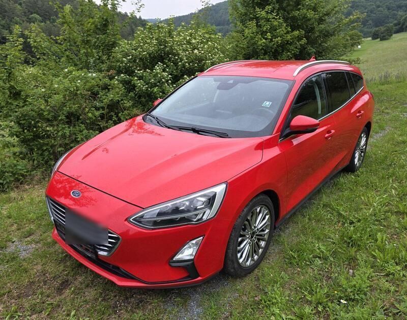 Rot Gebraucht 2019 Ford Focus Kombi | 8.500 € (Fairer Preis) - Bild 1/4