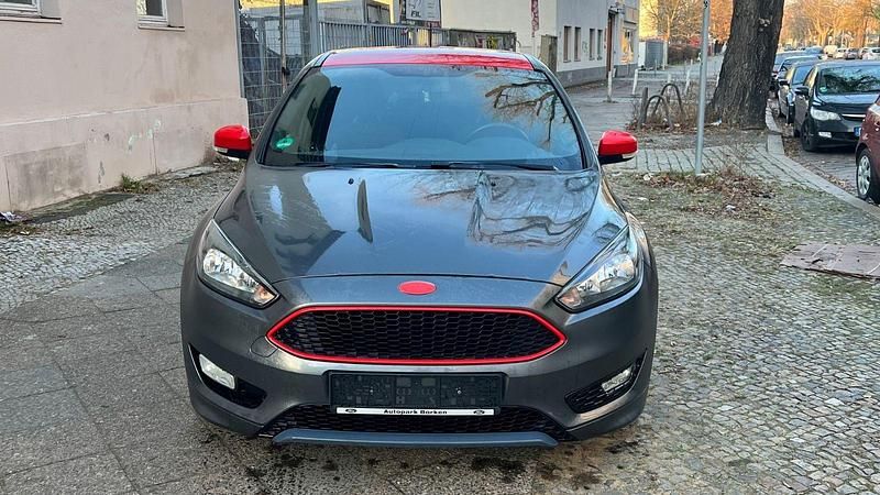 Gebraucht Ford Focus ST-Line 125 PS (91 kW) 2017 Schwarz Limousine