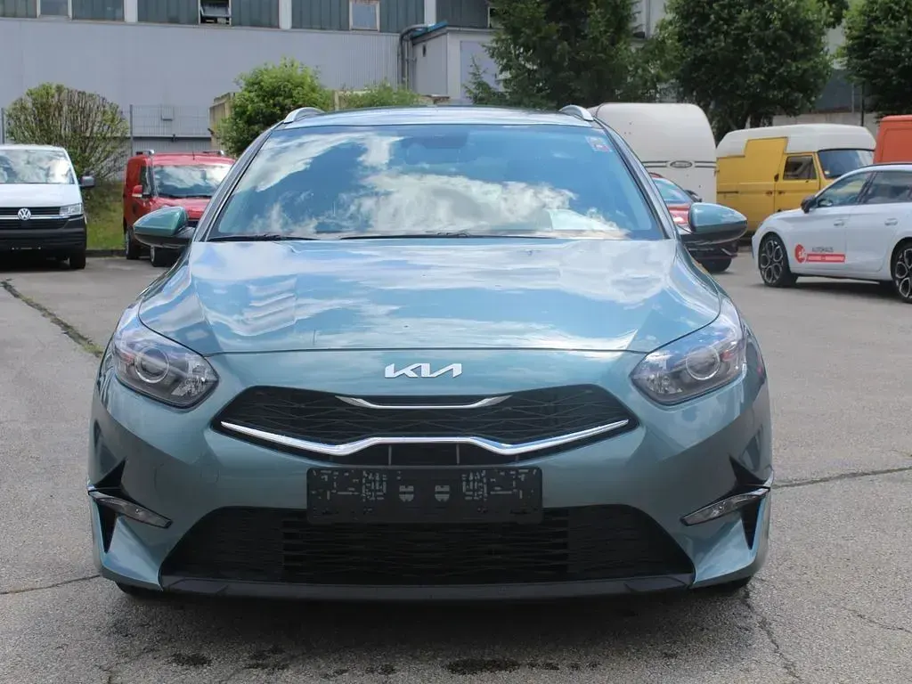 Gebraucht Kia Ceed Sportswagon Attract 120 PS (88 kW) 2022 Grau Kombi