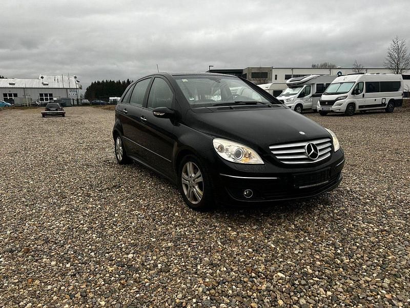 Gebraucht Mercedes B200 193 PS (141 kW) 2006 Schwarz Van / Kleinbus