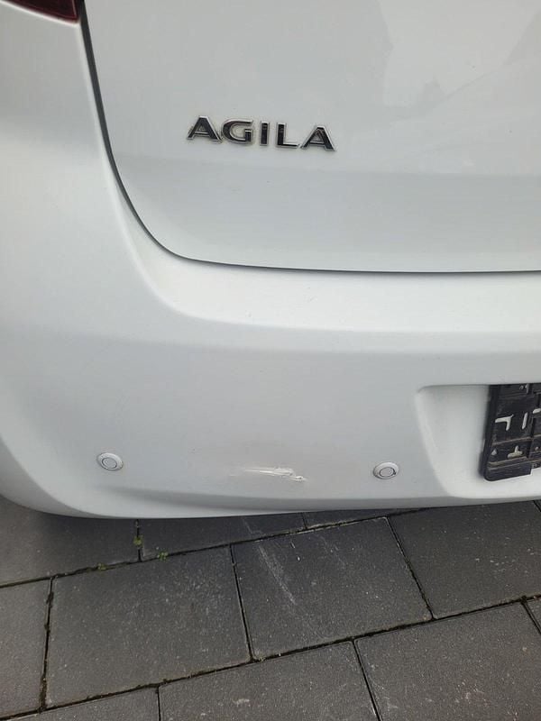 Gebraucht Opel Agila 68 PS (50 kW) 2014 Weiß Kleinwagen