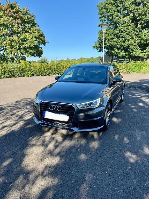 Gebraucht Audi A1 Sportback S-Line 192 PS (141 kW) 2016 Grau Kleinwagen
