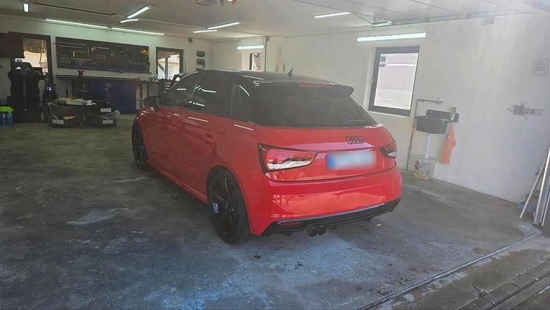 Gebraucht Audi A1 S-Line 192 PS (141 kW) 2015 Rot Kleinwagen