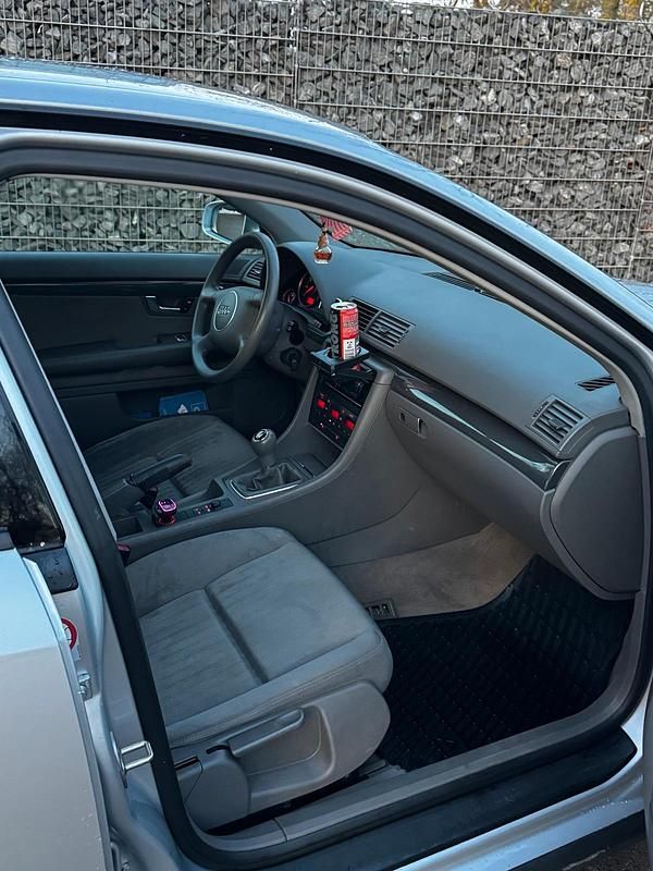 Gebraucht Audi A4 131 PS (96 kW) 2003 Grau Limousine