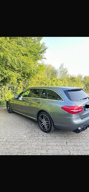 Gebraucht Mercedes C300 231 PS (169 kW) 2016 Silber Kombi