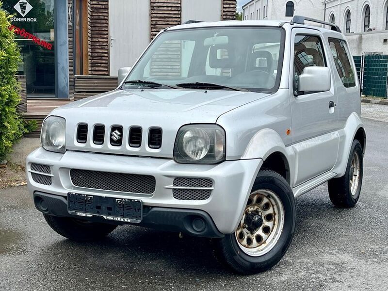 Silber Gebraucht 2011 Suzuki Jimny SUV | 6.800 € - Bild 1/4