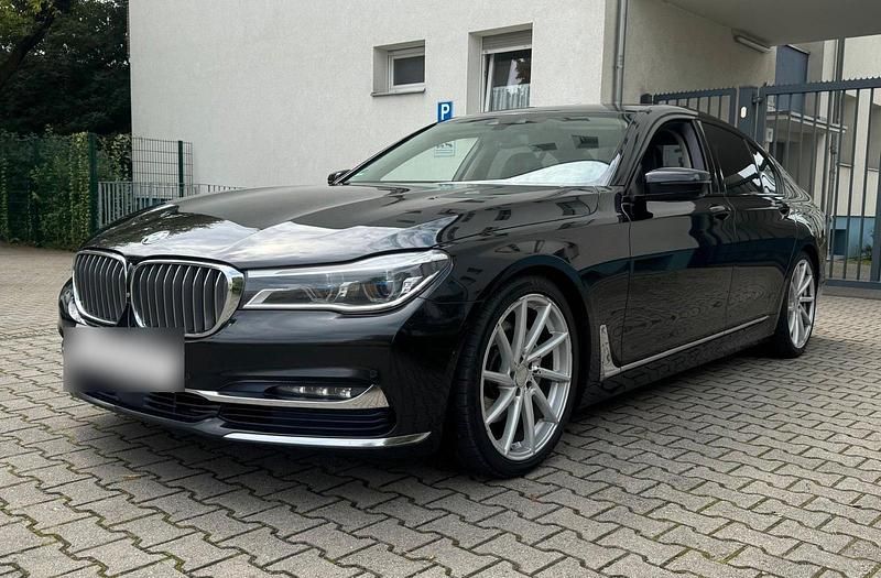 Gebraucht BMW 730 265 PS (194 kW) 2017 Schwarz Limousine