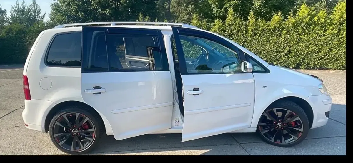 Gebraucht VW Touran Sport 170 PS (125 kW) 2007 Weiß Van / Kleinbus