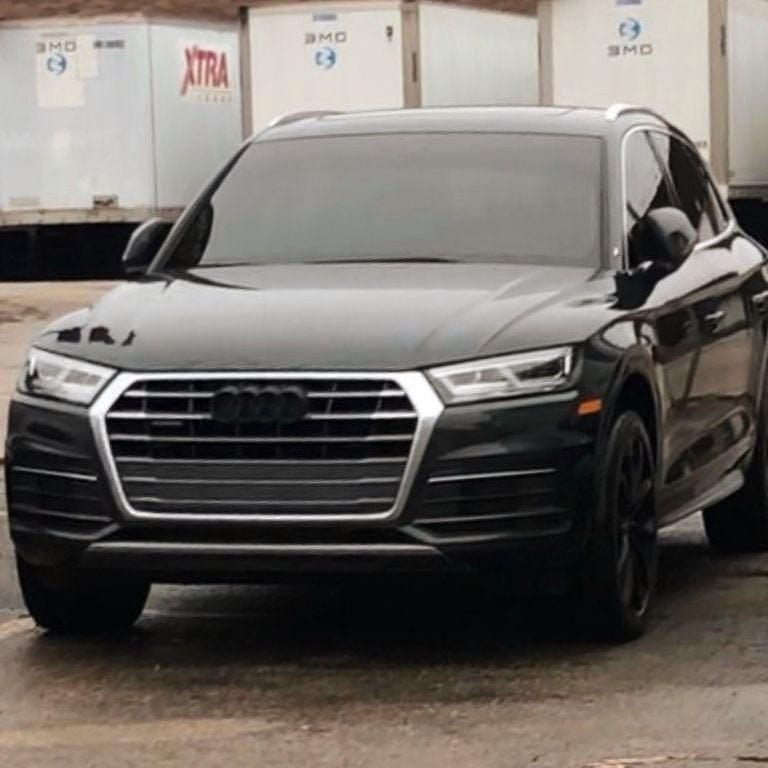 Grau Gebraucht 2018 Audi Q5 Sport SUV | 19.600 € (Superpreis) - Bild 1/4
